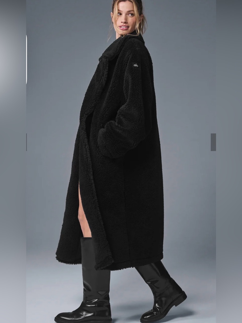 Alo Yoga Oversized Sherpa Trench Coat
Black Size S